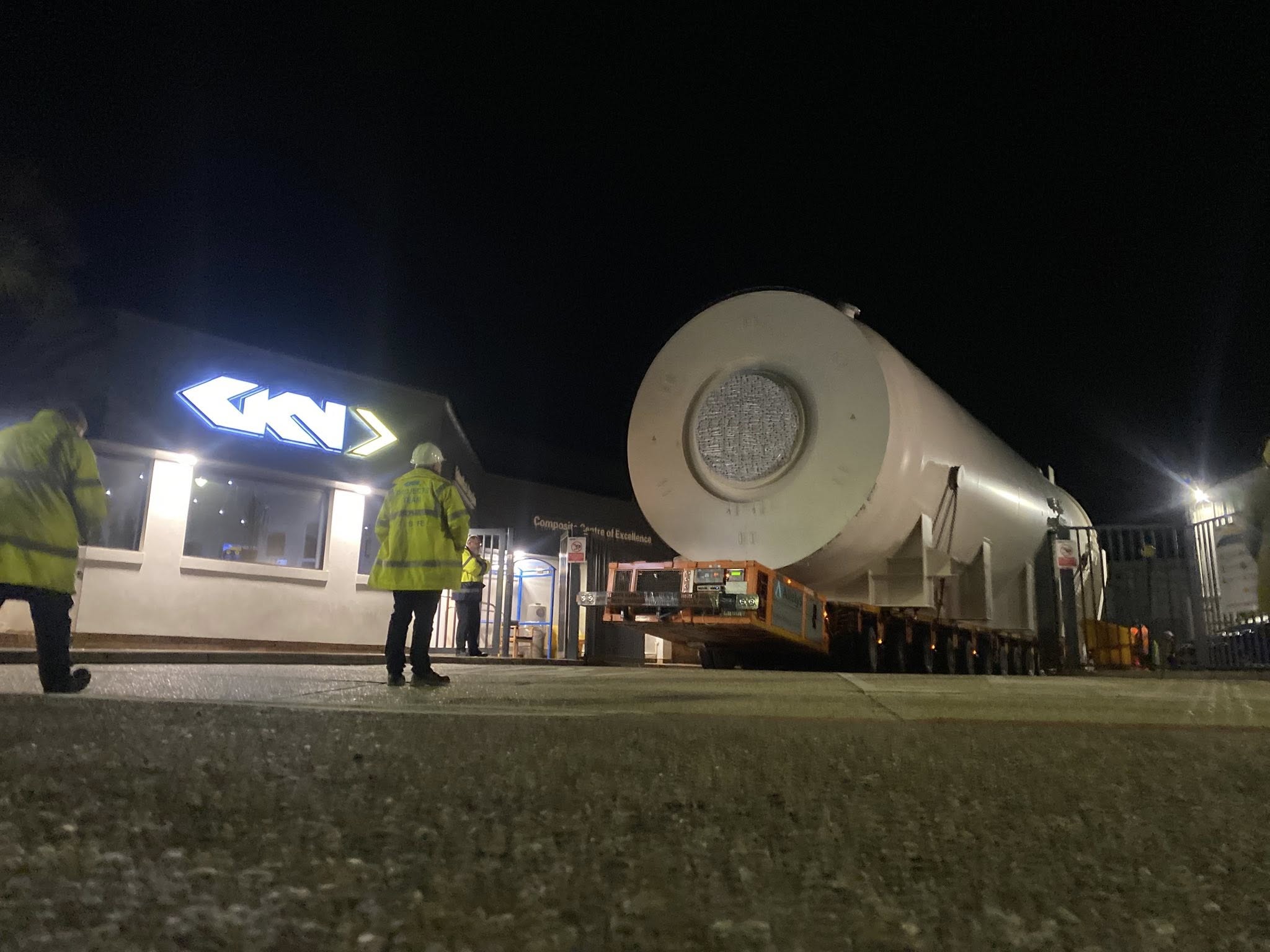 Road Plate Hire 240-tonne heavy lift with SPMTs and steel roadplates 