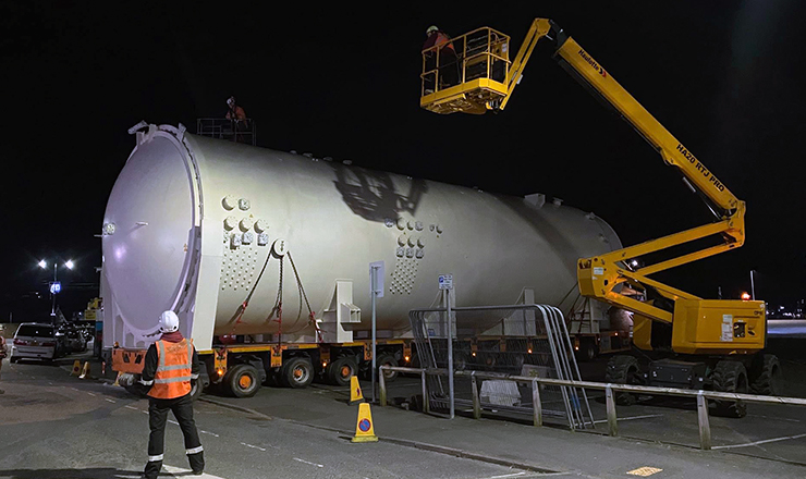 From Sea to Site: Engineering a 240-Tonne Heavy Lift with SPMTs and Steel Roadplates
