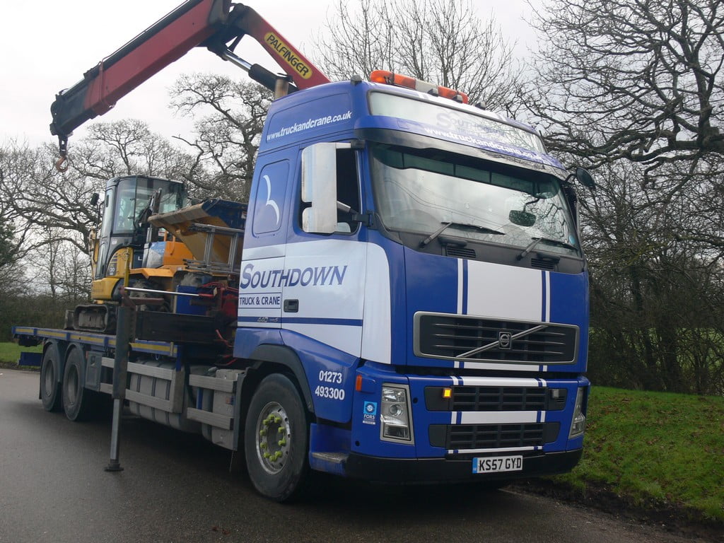 Rigid 6x2 and 8x4 c/w HIAB (Lorry Loading Crane) Road Plate Hire